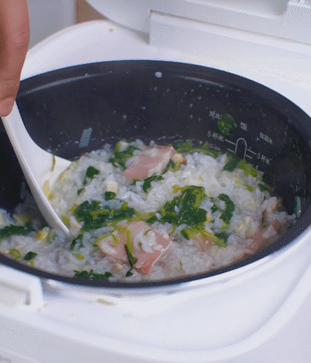 煮好時加白胡椒適當調味。