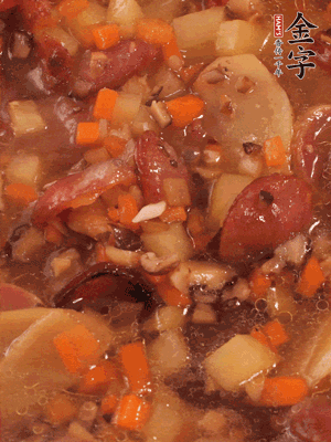 加大半碗水，沒過大部分食材